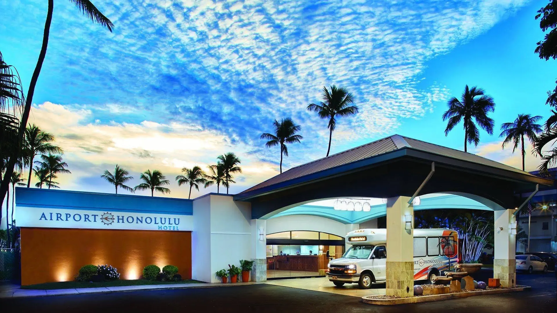 Airport Honolulu Hotel
