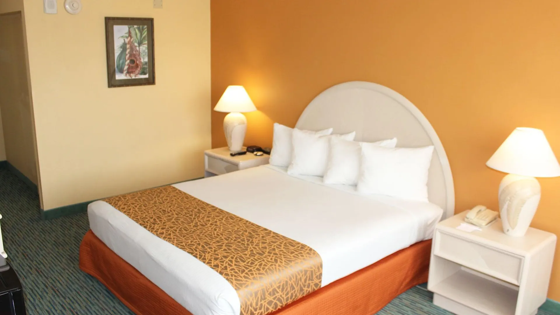 Airport Honolulu Hotel