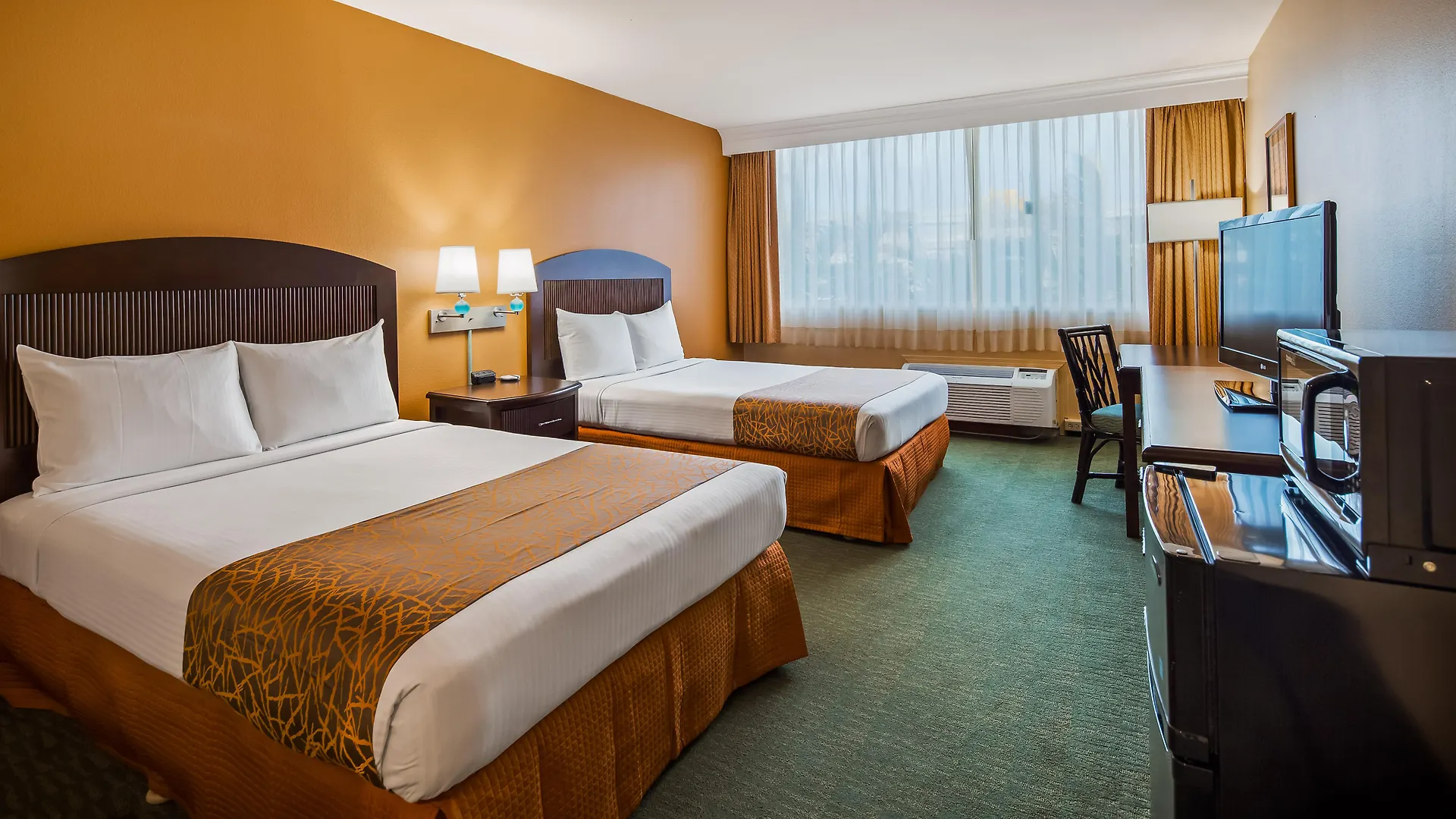 Airport Honolulu Hotel